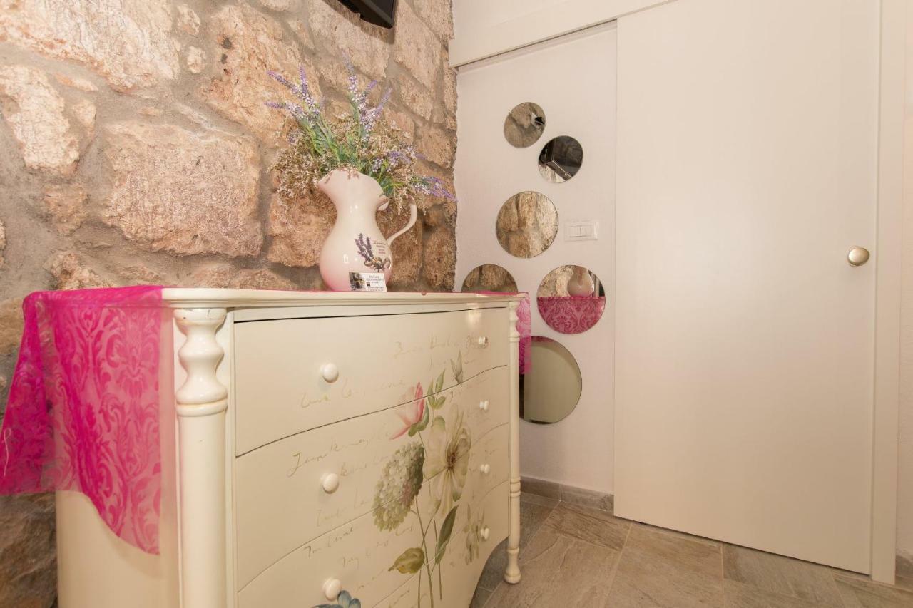 Holiday Home Godinj Donje Rascane Bagian luar foto